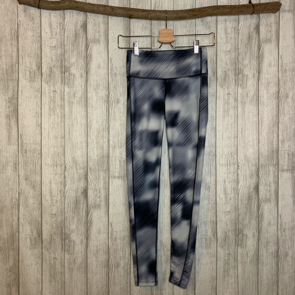 NEW Athleta High Rise Alpine chaturanga Leggings